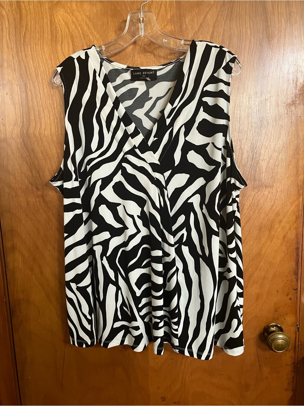 Lane Bryant Black and White Zebra Print V-Neck Sleeveless Top